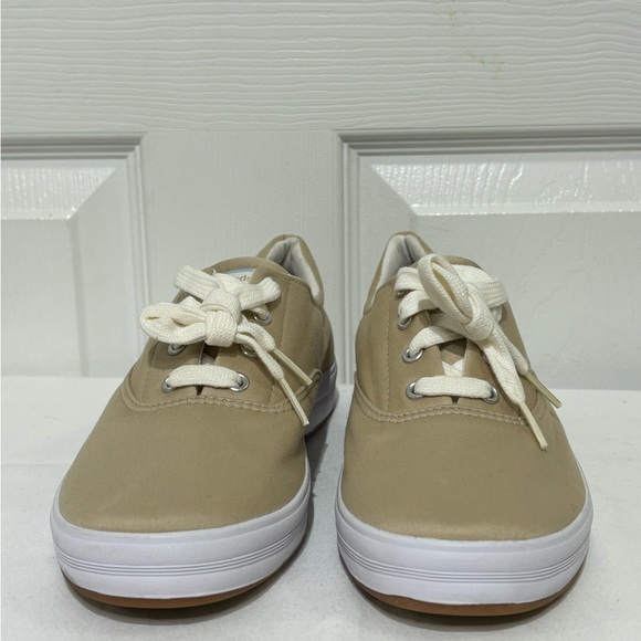 Like new Keds Beige/Tan Lace-Up Sneakers - Picture 1 of 7